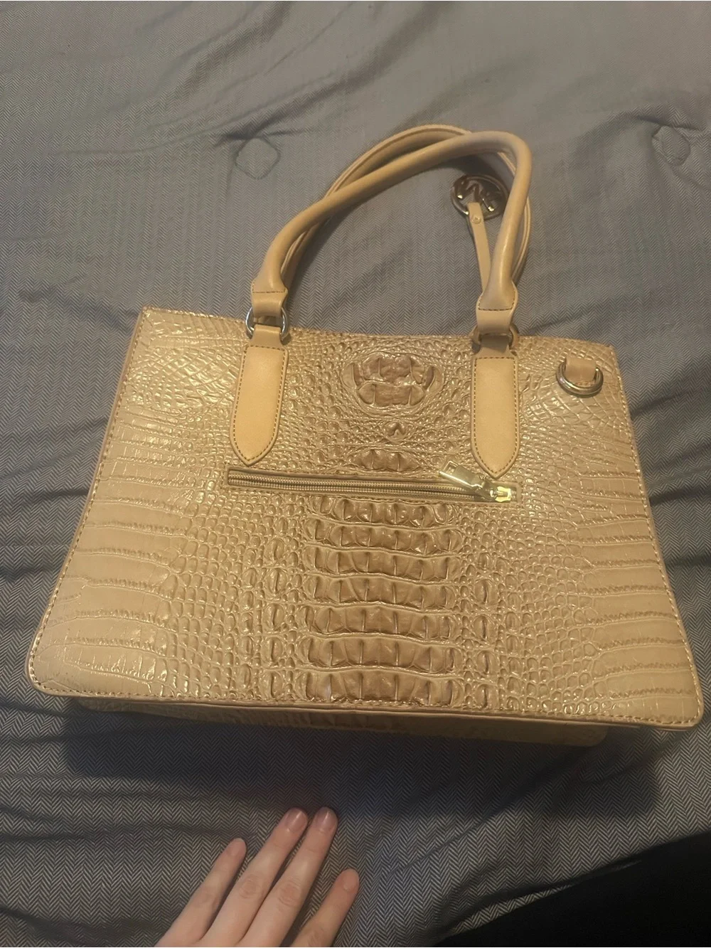 N/A stylish beige